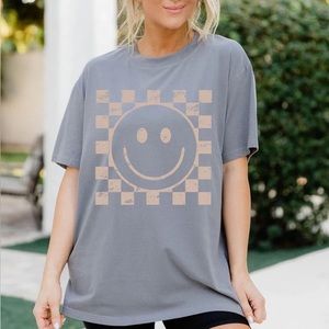 NWT Checkered Smiley Grey Oversized Graphic Tee